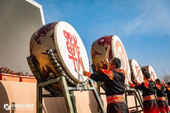 “硬白銀”沒了，“軟白銀”跟上