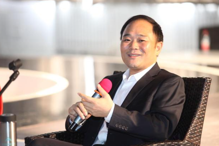 對話李書福：中國汽車至高榮譽獲獎?wù)哂性鯓拥呢敻挥^？