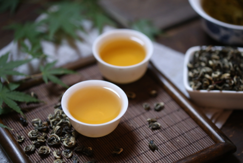 讓農(nóng)村土特產(chǎn)長(zhǎng)“翅膀”