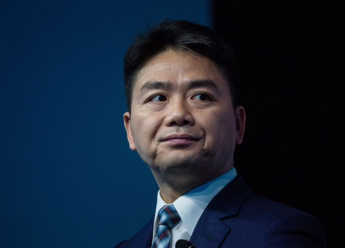 劉強東放手，電商梟雄時代終結(jié)
