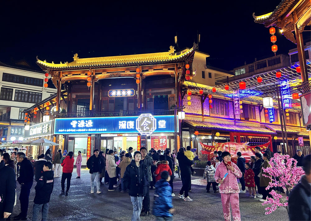 江西：升騰“煙火氣” 激發(fā)新活力