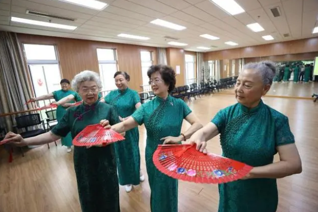 瓣瓣同心造福人民——京津冀推進(jìn)公共服務(wù)共建共享增強(qiáng)群眾獲得感、幸福感