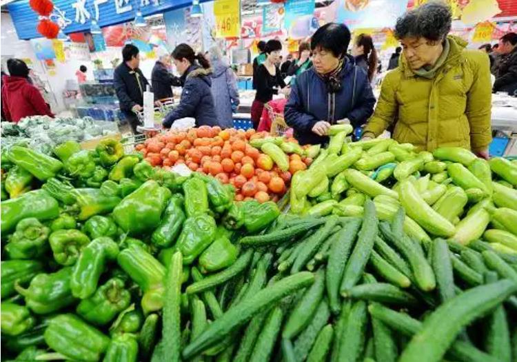 商務(wù)部：10月份食用農(nóng)產(chǎn)品市場價格環(huán)比小幅下降