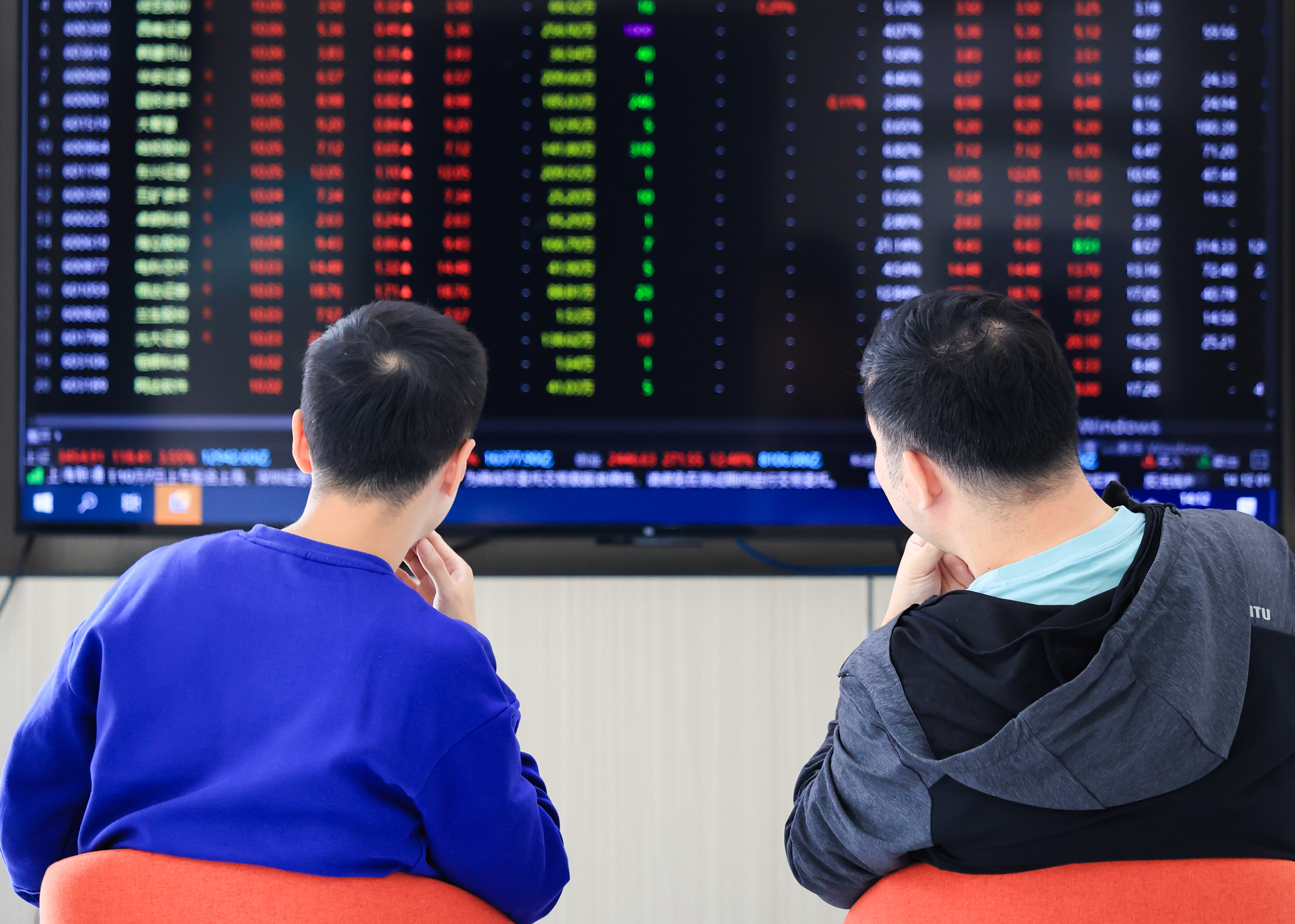 9家股份行三季報(bào)大掃描：利息凈收入增長(zhǎng)乏力 對(duì)公業(yè)務(wù)跑出加速度